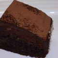 TARTA DE CHOCOLATE CON MERMELADA DE ARÁNDANOS