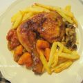 Pollo al horno con hortalizas y patatas fritas