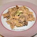 FARFALLE CON CHAMPIÑONES, AJETES Y ALCACHOFA