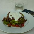 MILHOJAS DE BROCOLI CON CARNE PICADA Y SALSA DE[...]