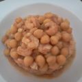 ENSALADA DE GARBANZOS CON GAMBAS AL AJILLO