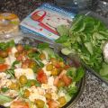 ENSALADA DE CANONIGOS CON QUESO FRESCO Y QUESO[...]