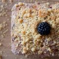 Cake de moras con glaseado de yogur