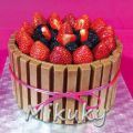 Tarta Kit-Kat Rellena de Nata Vegetal al Dulce[...]