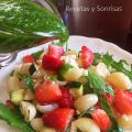 ENSALADA DE PASTA CON FRESAS Y CALABACÍN