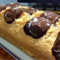 Bizcocho de frutas del bosque y chocolate.
