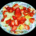 ENSALADA DE FRESAS Y PEPINO