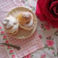 Lionesas rellenas de merengue