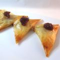 Crujiente de pasta filo rellena de queso[...]