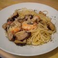 Espaguetis al aglio con langostinos y setas