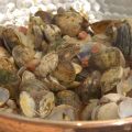 Cataplana de almejas con chorizo