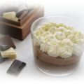 Vasos de tres chocolate con queso