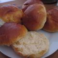 Bollos de leche condensada