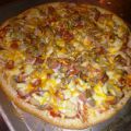 Pan de Pizza con Panceta, Champiñones y Atún