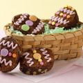 Brownies BAKER'S en forma de huevos de Pascua
