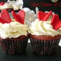Cupcakes red velvet con frosting de coco.