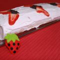 BRAZO DE GITANO RELLENO DE CREMA DE FRESAS