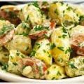 Ensalada de patatas con salsa verde (receta de[...]