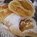 Hojaldres de ciruela y almendras