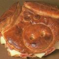 HOJALDRE CON JAMON Y QUESO