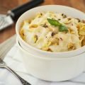Tagliatelle con bechamel a los tres quesos y[...]