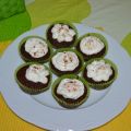 MAGDALENAS DE CERVEZA NEGRA CON CREMA DE QUESO.