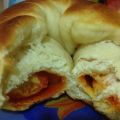 Bollitos suizos rellenos de sobrasada y miel