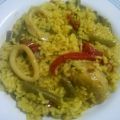 ARROZ CON CALAMARES Y POLLO