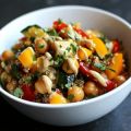  Ensalada de Quinoa con Garbanzos, Verduras de[...]