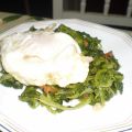 Espinacas con chorizo y huevo