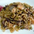 Fideuá de setas y langostinos