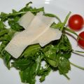Ensalada de rúcula con parmesano