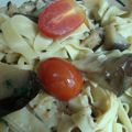 TAGLIATELLE CON BERENJENAS Y TOMATES CHERRY