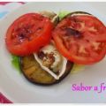 Ensalada templada de berenjena, tomate y rulo[...]