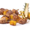BROCHETA DE CORDERO DE NAVARRA Y PIÑA