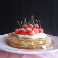 TARTA DE CREPES CON MERMELADA DE CEREZAS Y[...]