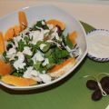 ENSALADA DE BROTES TIERNOS, QUESO AZUL Y NARANJA