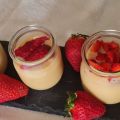  Vasitos de chocolate blanco, caramelo y fresas[...]