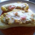 PATATAS RELLENAS EN SALSA BRAVA