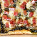 Hojaldre con espinacas, salchichón y bechamel[...]