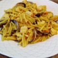 FIDEO CON POLLO, ALMEJAS Y GAMBAS