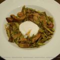 MICRORECETA ~ Huevo poche con setas y espárragos