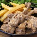 Chivo frito en salsa de almendras