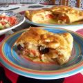 Empanada de Bacalao, Pasas y Piñones