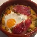 Huevos cuajados en pisto y jamón