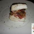 MERLUZA RELLENA DE BACON, CHAMPIÑONES Y[...]