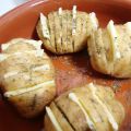 ENSALADA DE ARENQUES CON PATATAS HASSELBACK