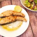 SALMÓN CON  SALSA DE MANTEQUILLA Y LIMÓN
