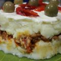 Pastel de puré de patatas con carne picada y[...]