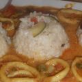 CALAMARES GUISADOS EN SALSA CON ARROZ DE[...]